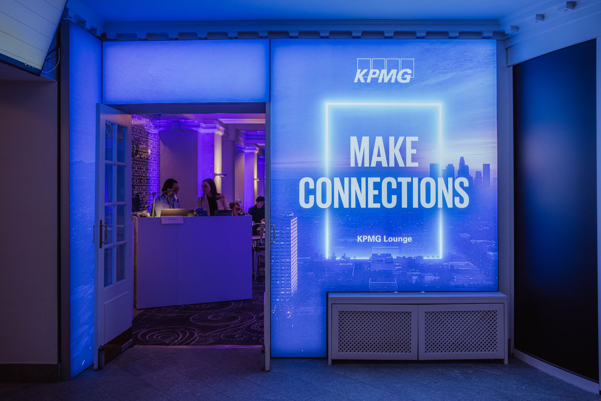 Make the Difference &mdash; KPMG lounge at the Steigenberger Icon Grandhotel Belv&eacute;d&egrave;re, Davos 2026